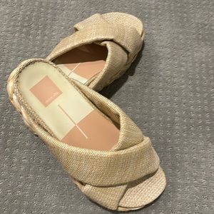 Dolce vita sandals